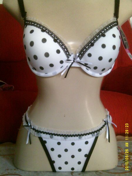 Conjunto bolinha Tam G